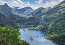 Explorez la beauté de la Polynésie en croisière !
