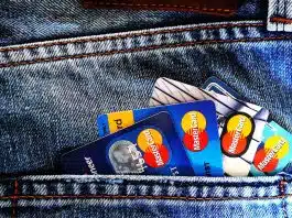 Les adolescents ont droit à leur compte bancaire